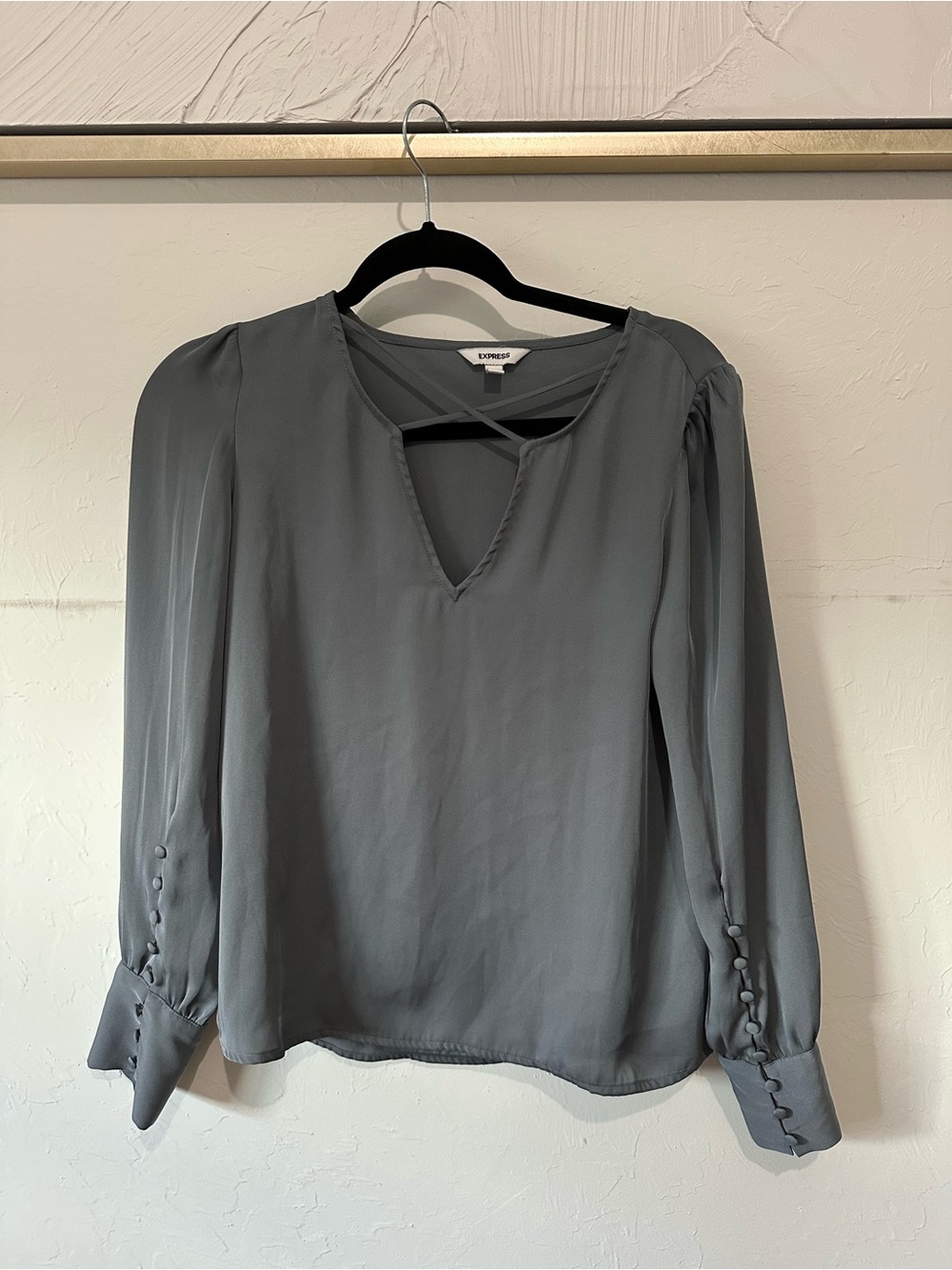 Express Women's Gray Crisscross V-Neck Long-Sleeve Blouse
